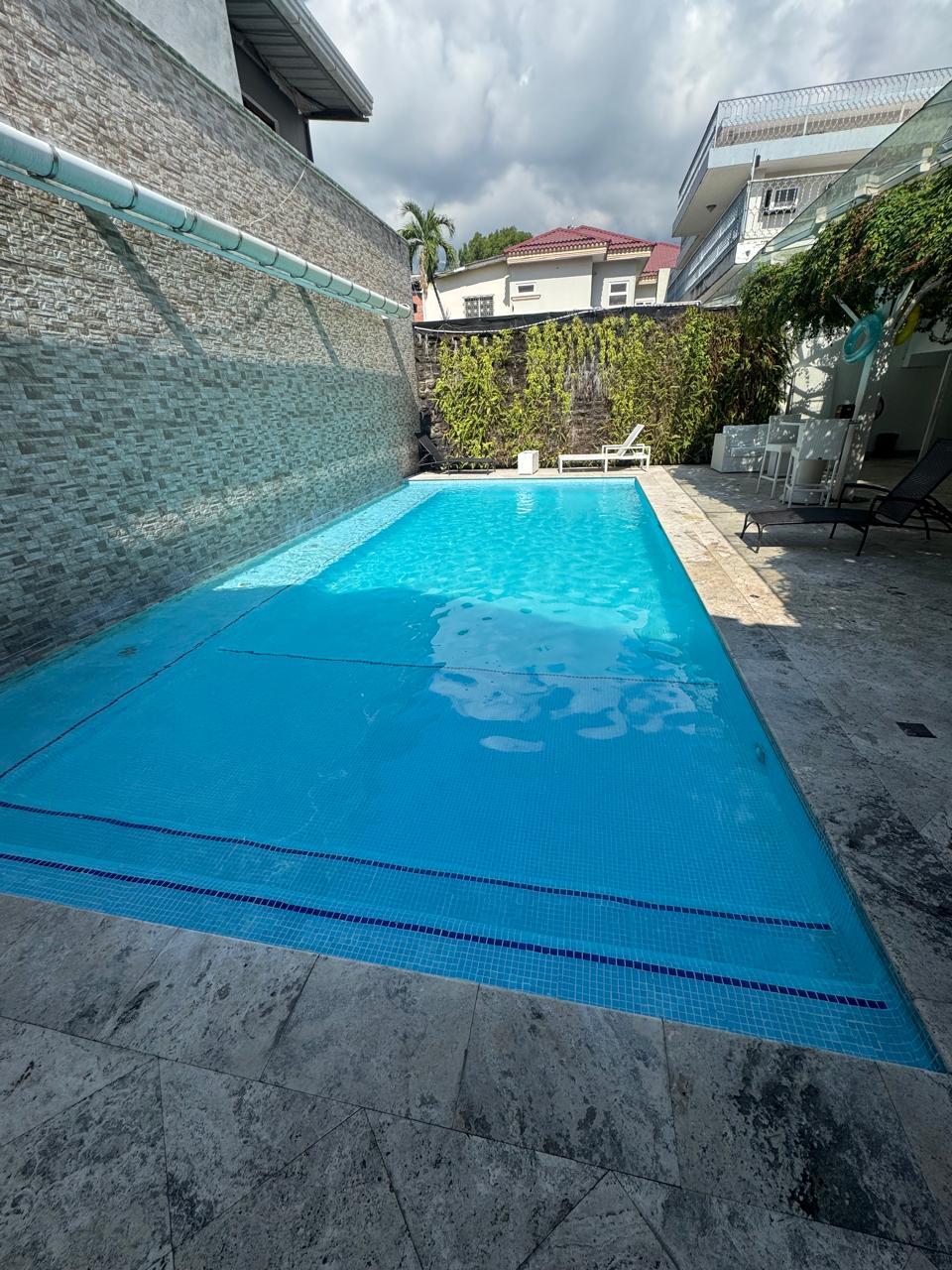 Mantenimiento de piscina de hotel